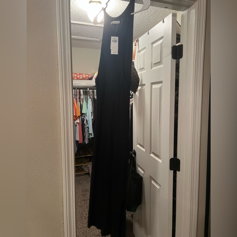 Brand new A&F dress 🖤